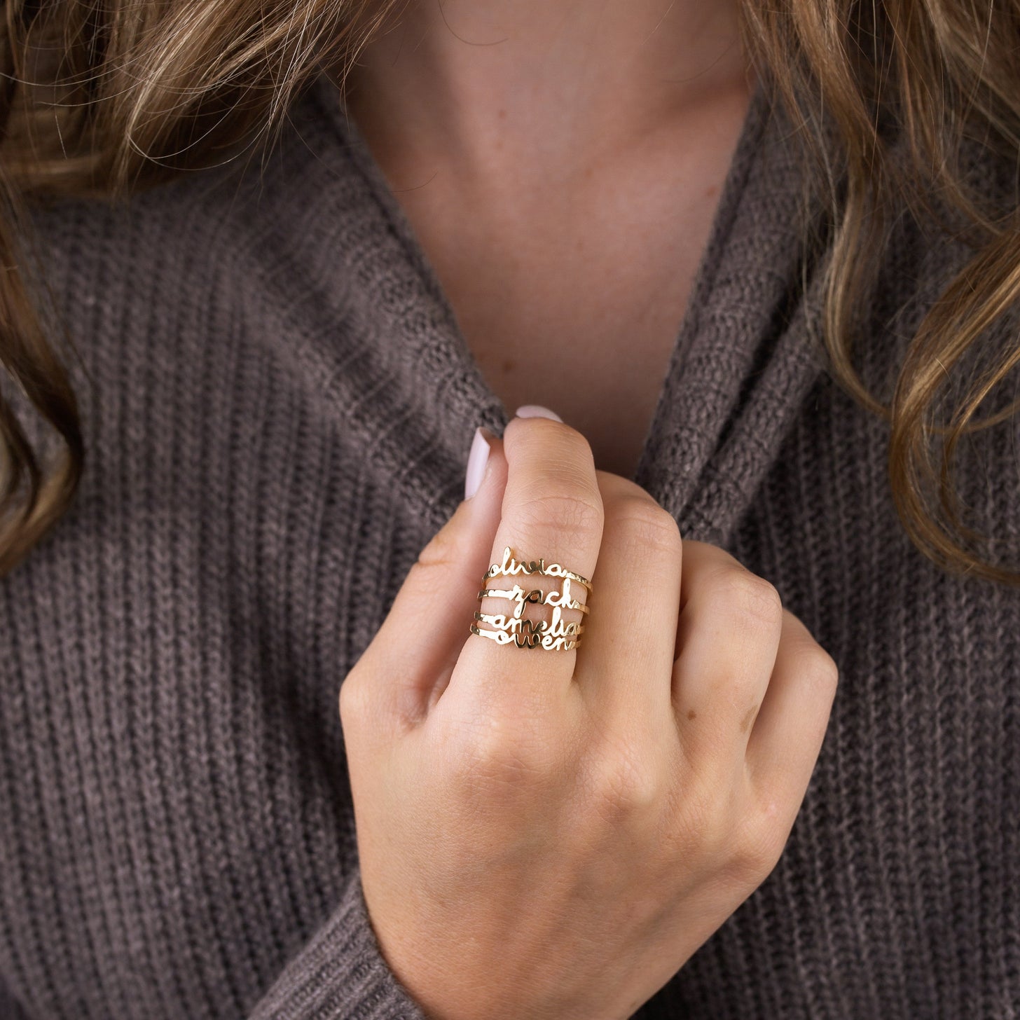 Dainty Cursive Name Ring