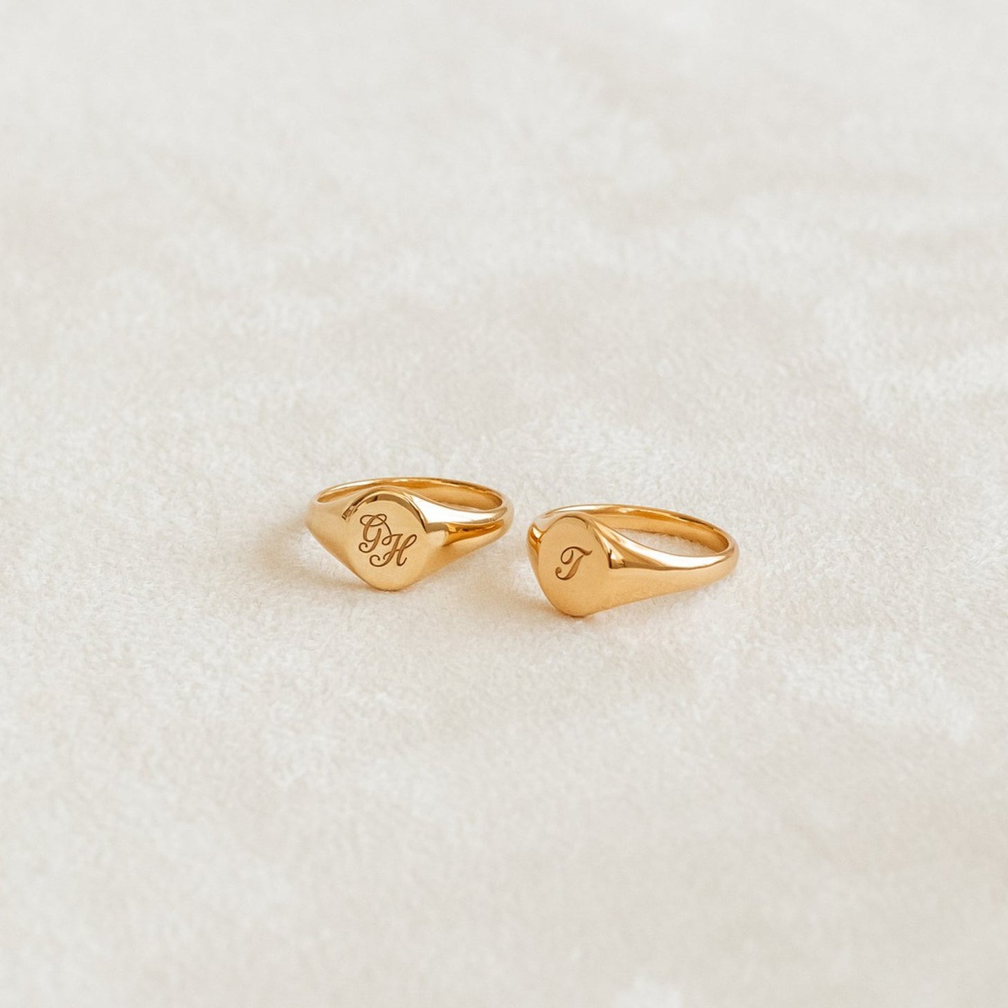 Demi Oval Signet Ring