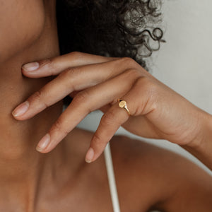 Mini Oval Signet Ring