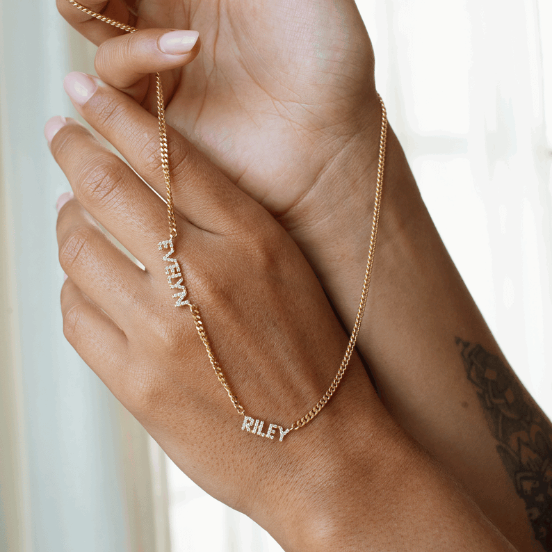 files/Grace_Personalized_Nita_Pave_Multiple_Name_Necklace_3.gif